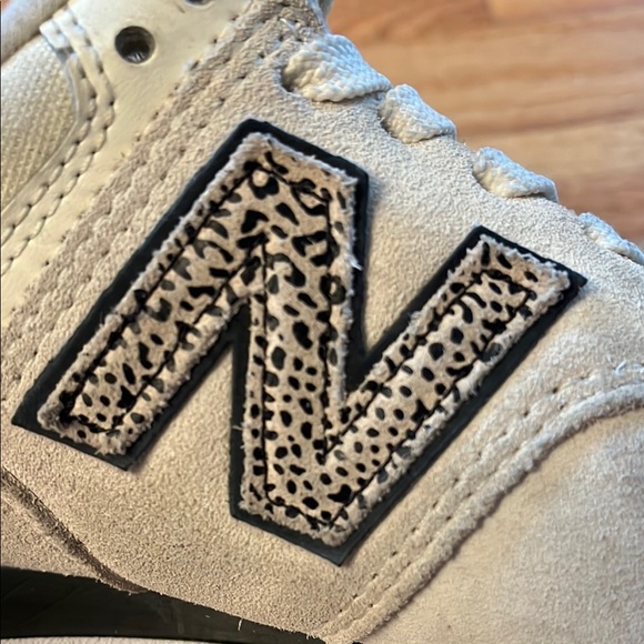 New Balance 574 Cream and animal print Women's Shoes - Picture 10 of 11